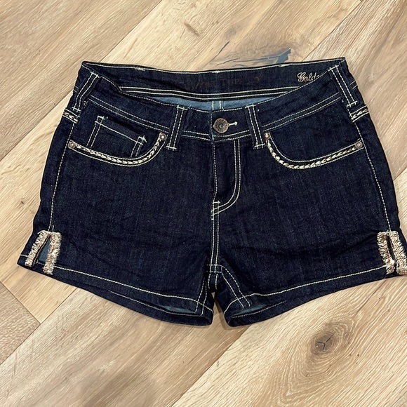 Cowgirl Tuff “golden” dark wash and gold embellished denim shorts - Picture 4 of 9